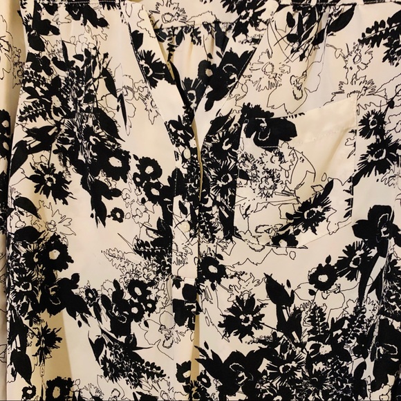 Black & White Floral Half Button Blouse - Picture 3 of 6